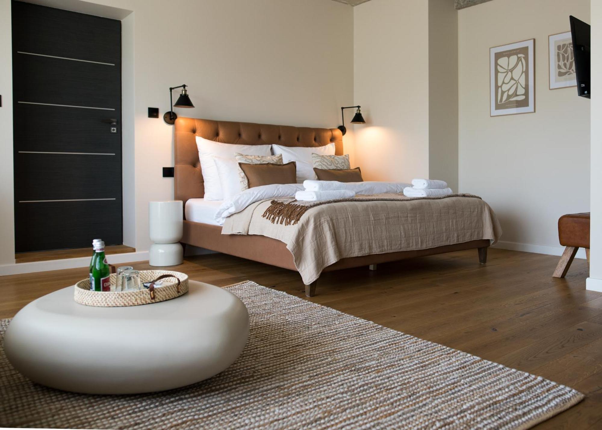 Boutique Hotel Rabbit Hole Кельце Экстерьер фото