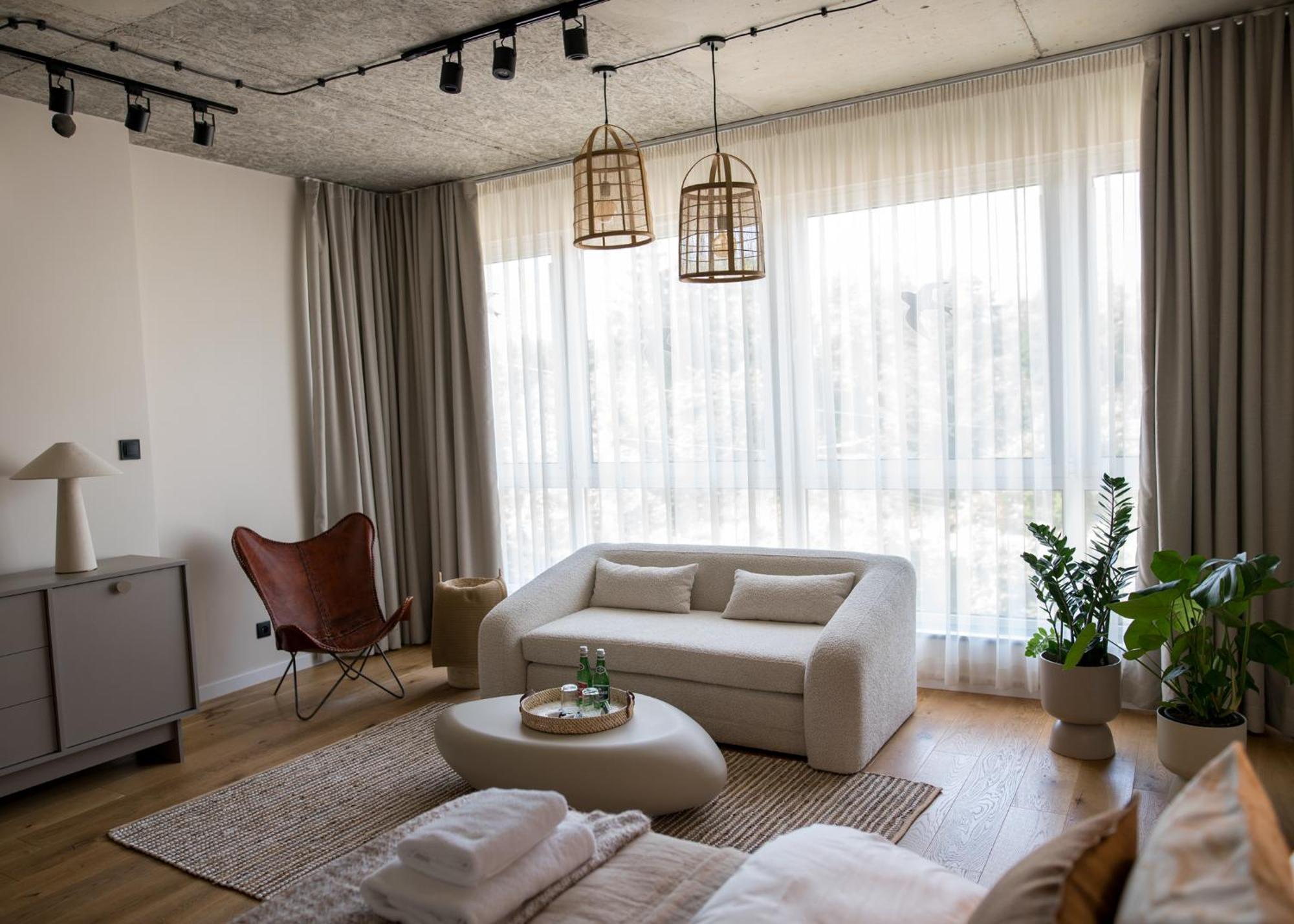 Boutique Hotel Rabbit Hole Кельце Экстерьер фото